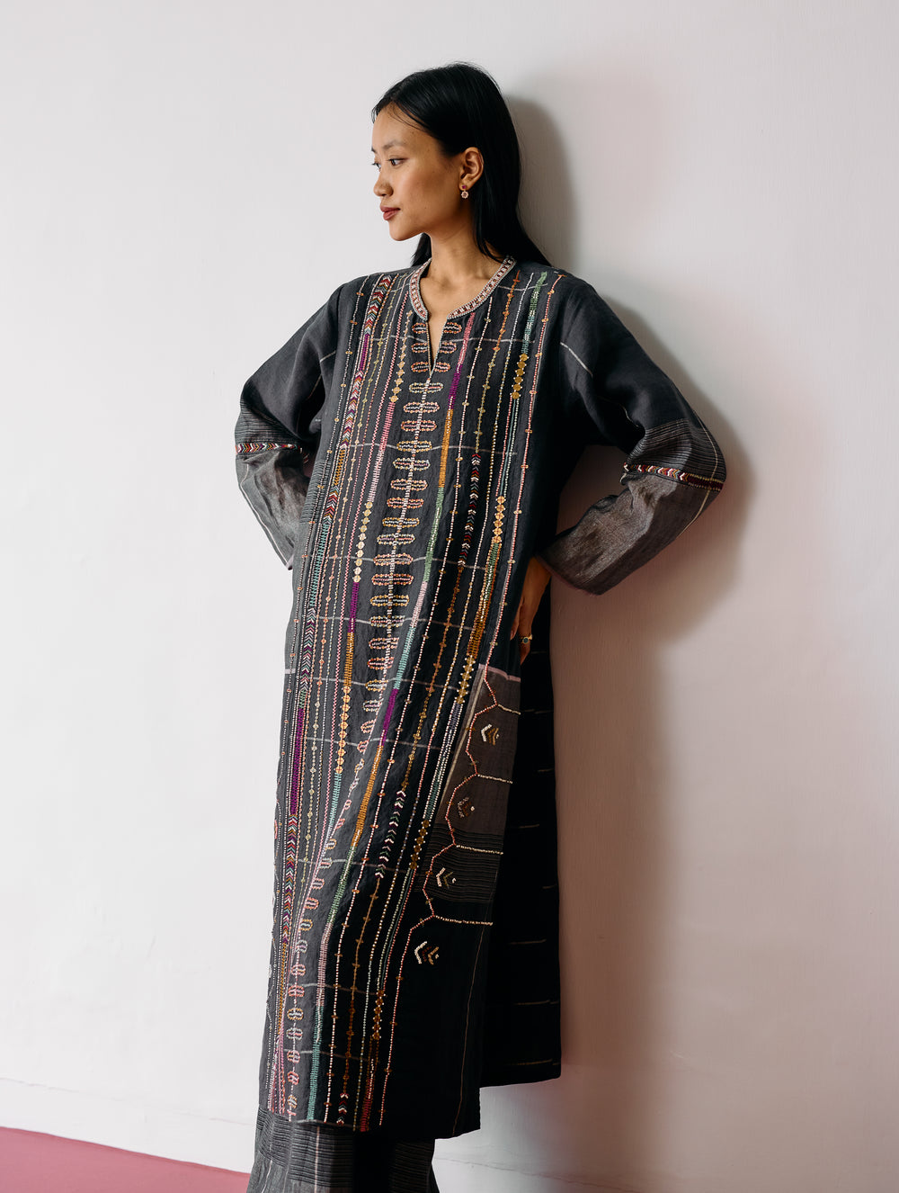 Aicha Hand-Embroidered Panelled Kurta - Charcoal