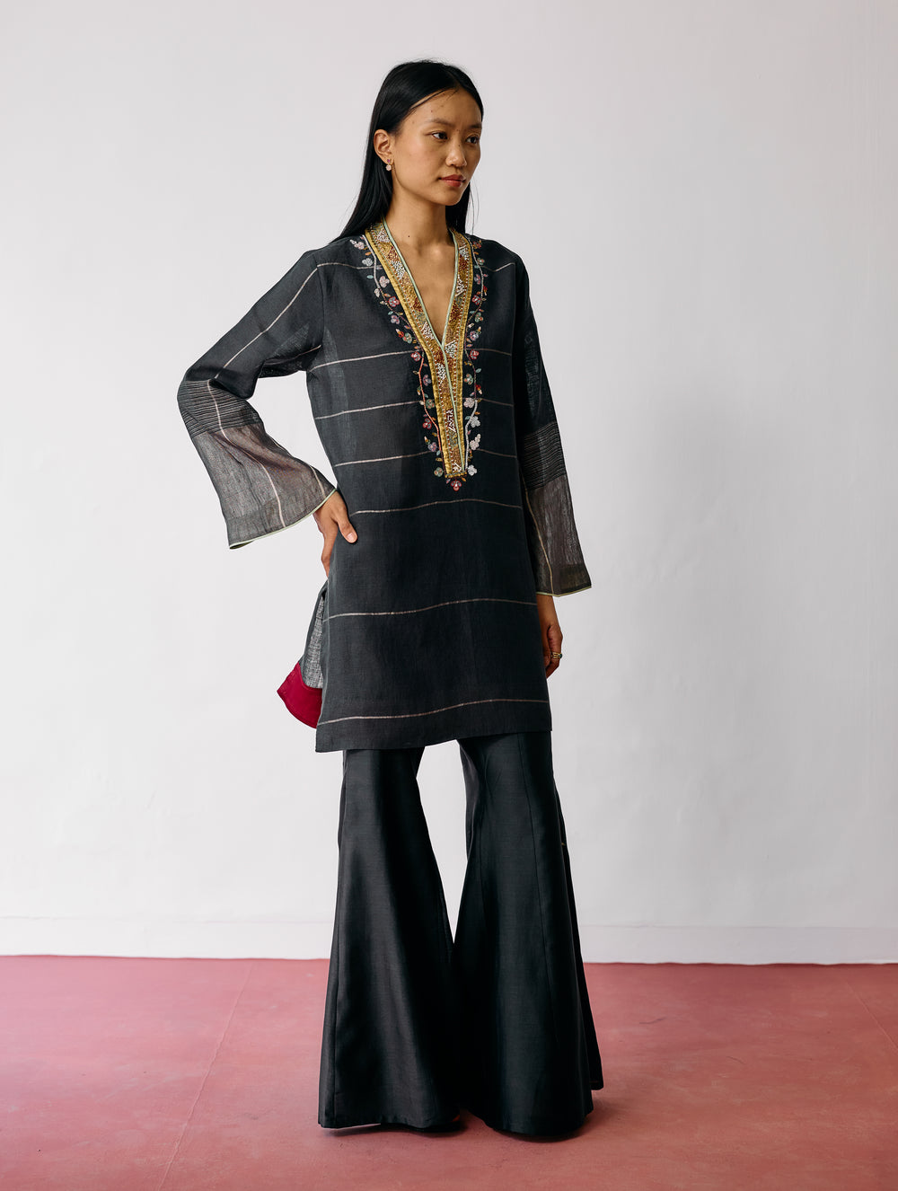 Naar Hand-Embroidered Metallic Kurta - Charcoal