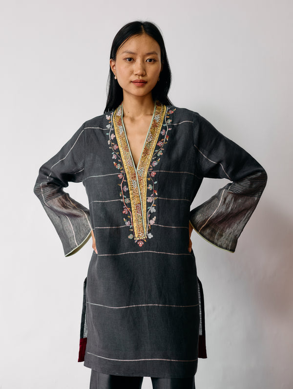 Naar Hand-Embroidered Metallic Kurta - Charcoal