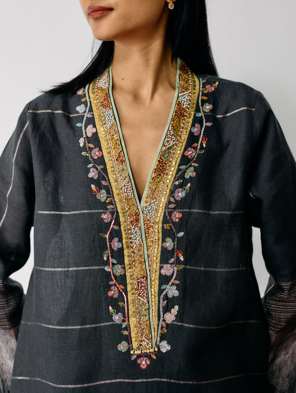Naar Hand-Embroidered Metallic Kurta - Charcoal
