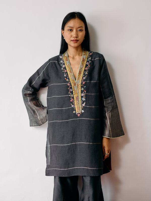 Naar Hand-Embroidered Metallic Kurta - Charcoal