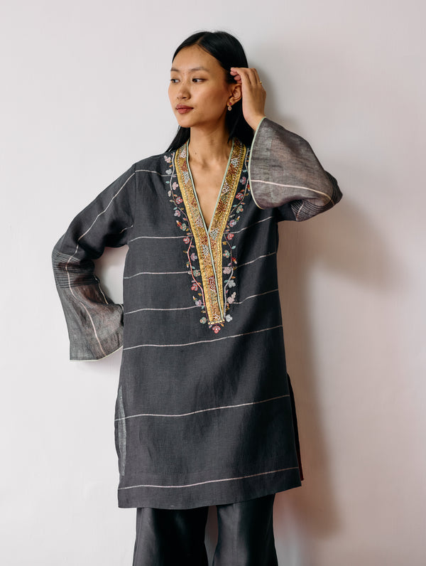 Naar Hand-Embroidered Metallic Kurta - Charcoal