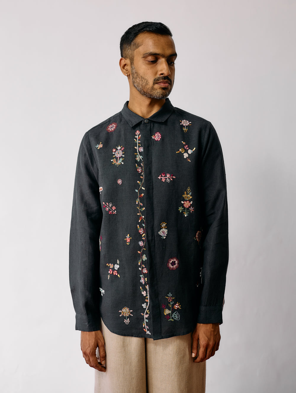 Zai Floral Hand-Embroidered Shirt - Charcoal