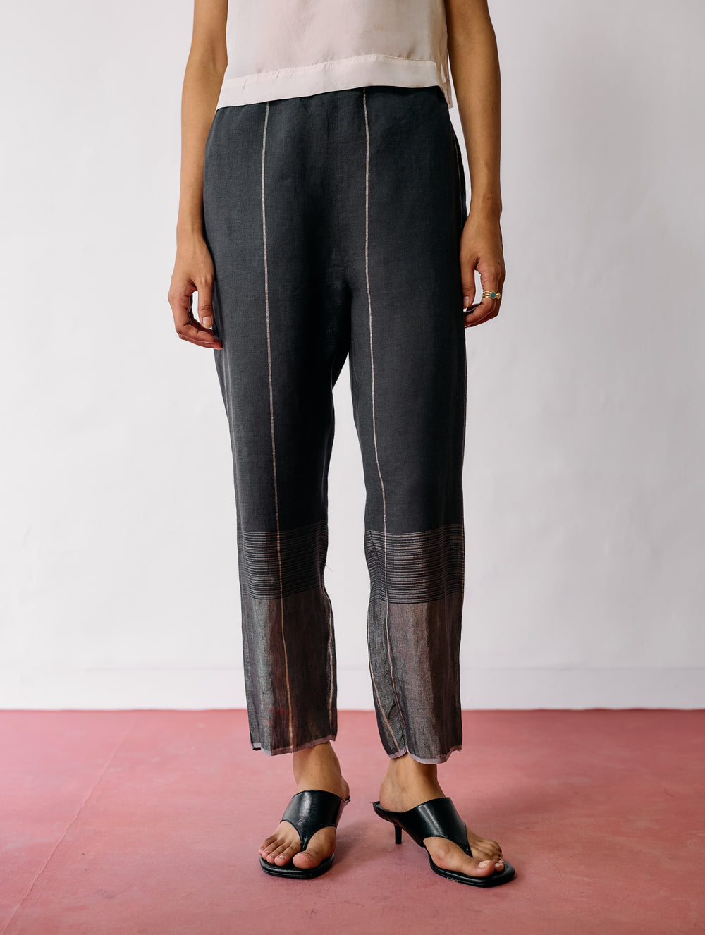 Nila Tapered Metallic Linen Pants - Charcoal