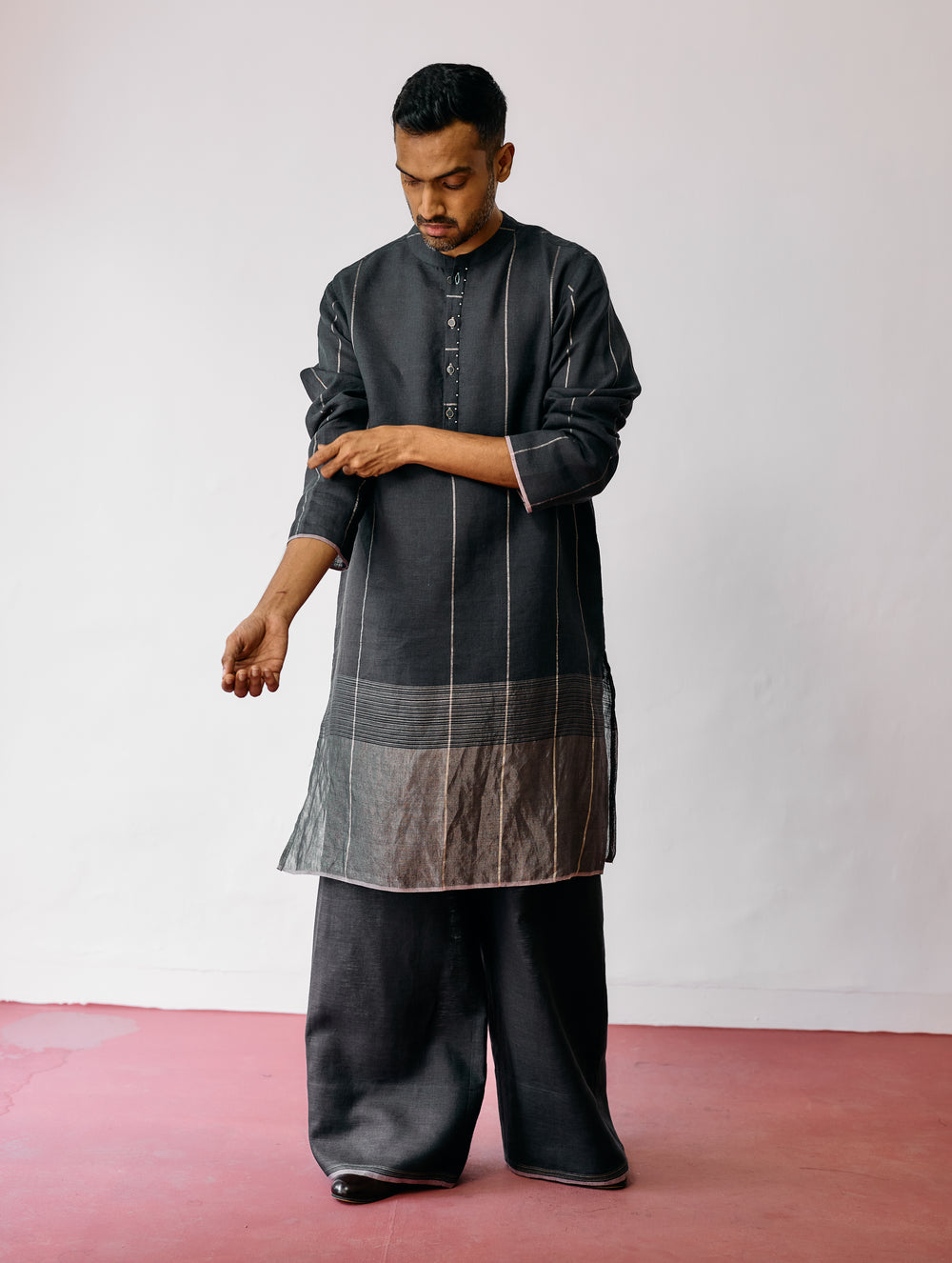 Jawahar Metallic Linen Kurta - Charcoal