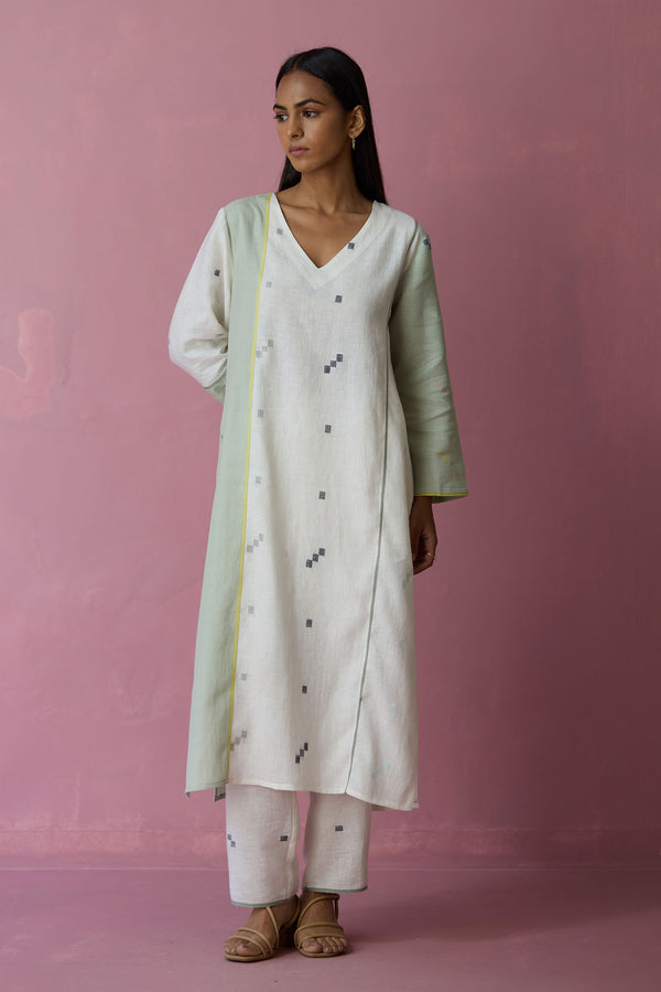 Siza Jamdani Linen Colour-Block Kurta Set