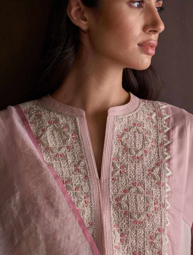Saori Hand-Embroidered Kurta Set - Blush