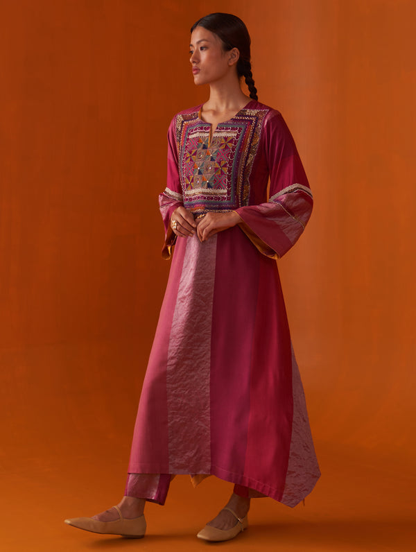Sehar Hand-Embroidered Kurta - Fuchsia Rose