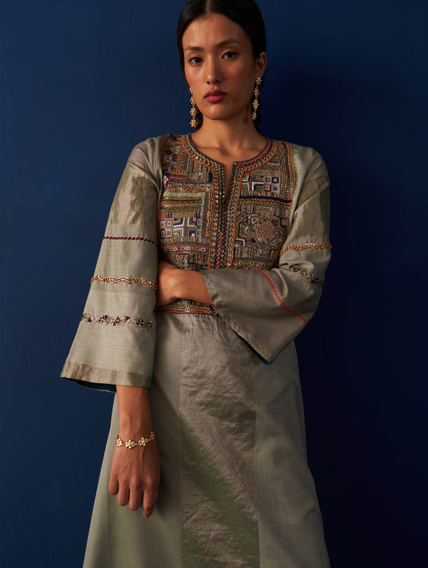 Nira Hand-Embroidered Kurta Set - Sage Grey