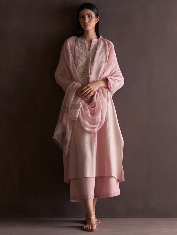 Saori Hand-Embroidered Kurta Set - Blush