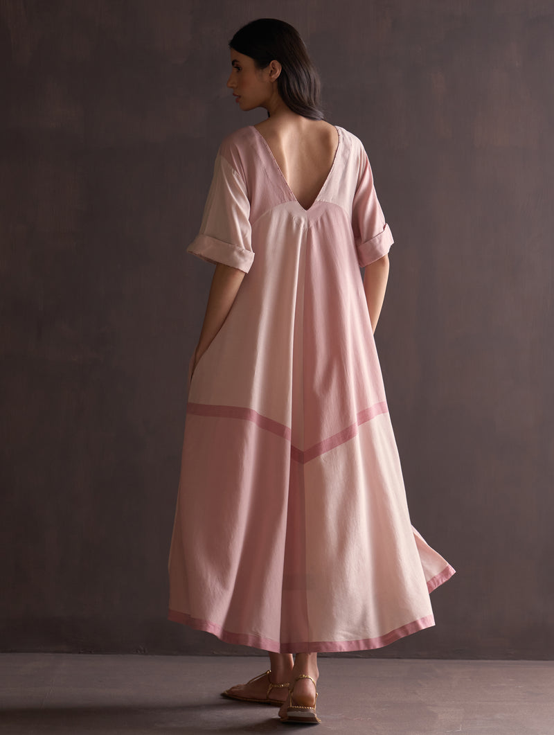 Kira Flowing Dress - Blush