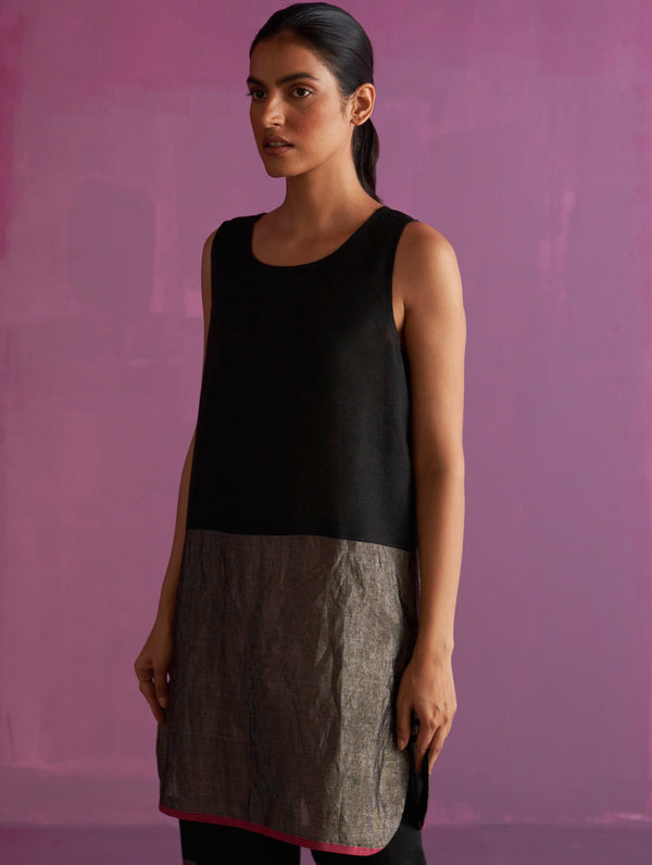 Keri Sleeveless Linen Kurta - Black