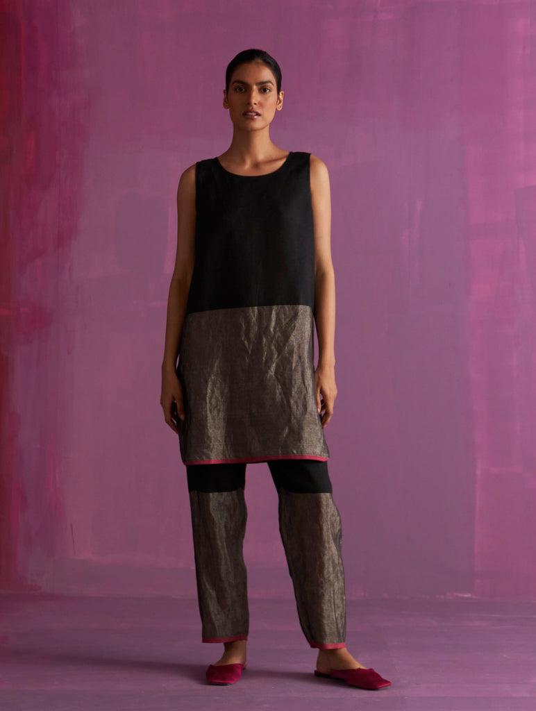Keri Sleeveless Linen Kurta - Black