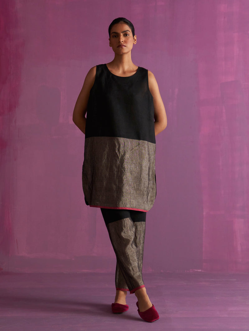 Keri Sleeveless Linen Kurta - Black