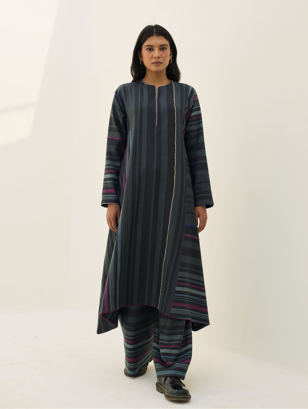 Daphne Merino Wool Kurta Sets - Charcoal – Manan