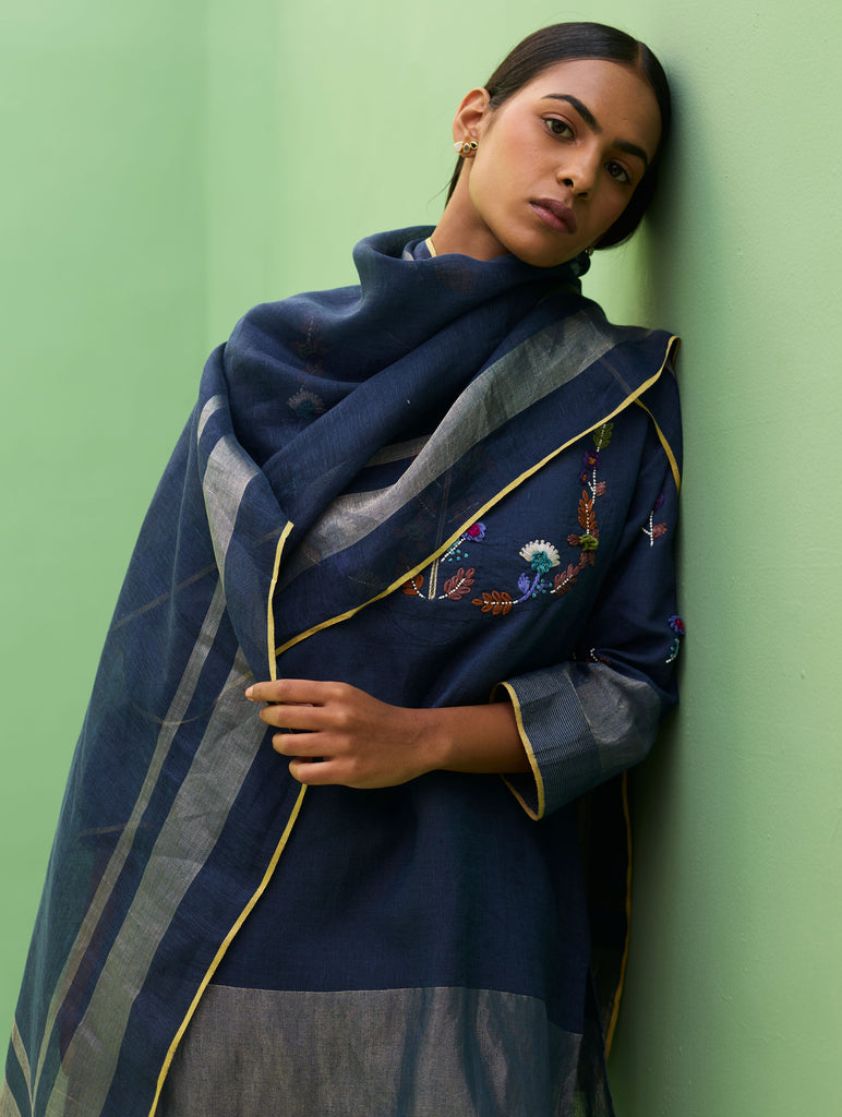 Celia Metallic Linen Hand-Embroidered Kurta Set - Navy
