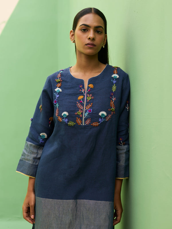 Celia Hand-Embroidered Metallic Linen Kurta - Navy