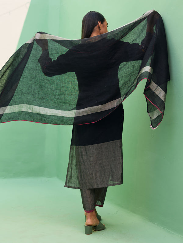 Emile Metallic Linen Hand-Embroidered Kurta Set - Black