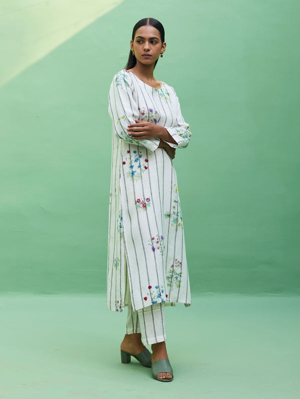 Sakura Botanical Stripe Linen Kurta - Ivory