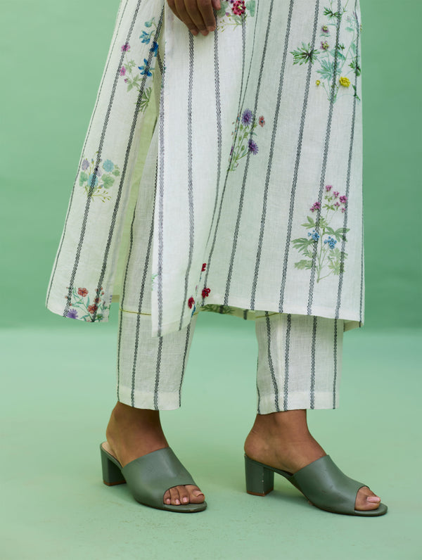Sakura Botanical Stripe Linen Kurta Set - Ivory