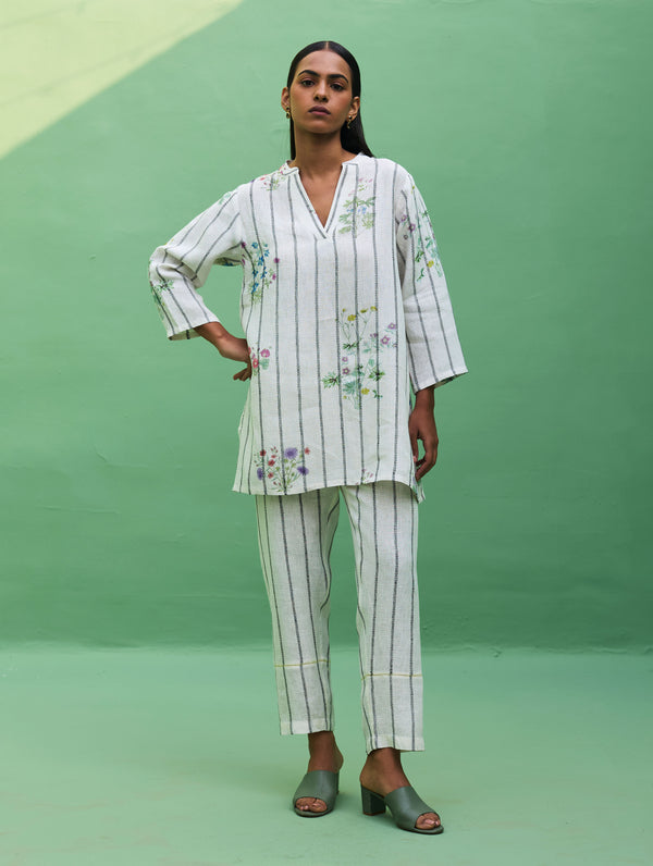 Maho Botanical Stripe Linen Kurta Set - Ivory