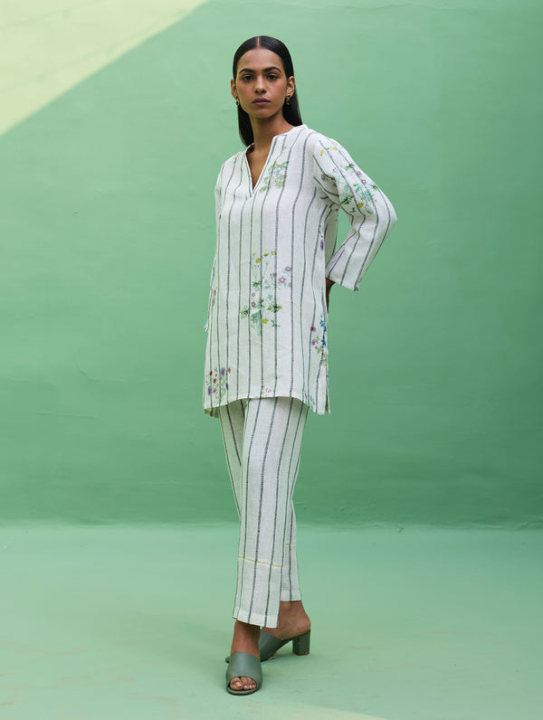 Maho Botanical Stripe Linen Kurta Set - Ivory