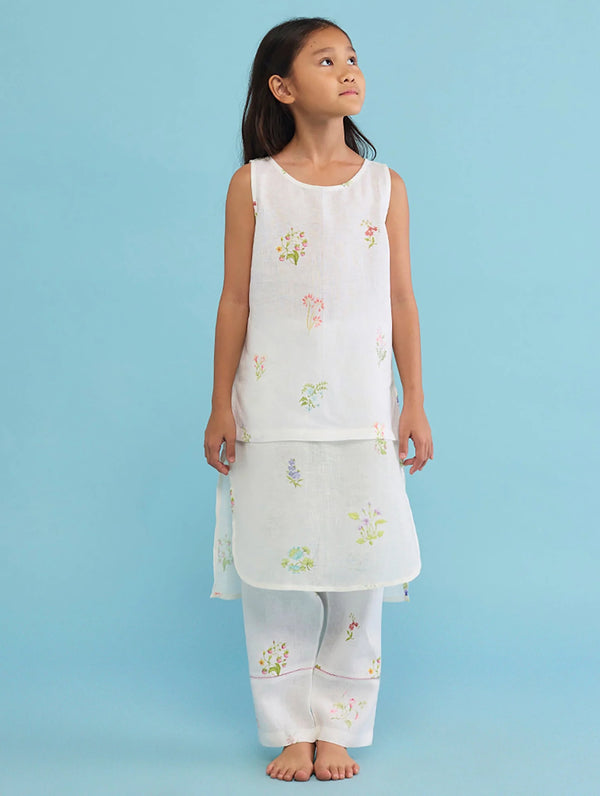 Aneya Patchwork Floral Linen Kurta - White
