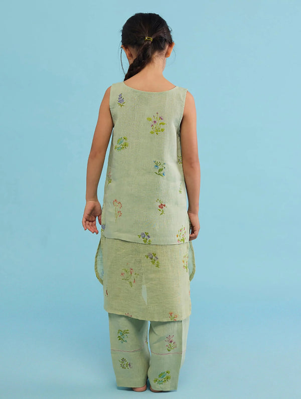 Aneya Patchwork Floral Linen Kurta - Mint