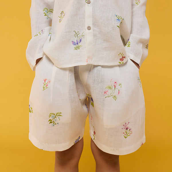 Kimi Timeless Linen Shorts - White