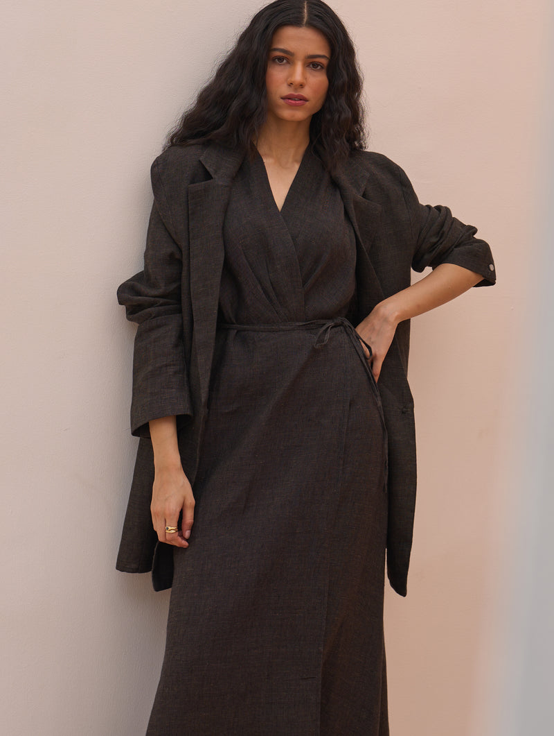 long linen dress with jacket WHITE LINEN DRESS STYLING INSPO