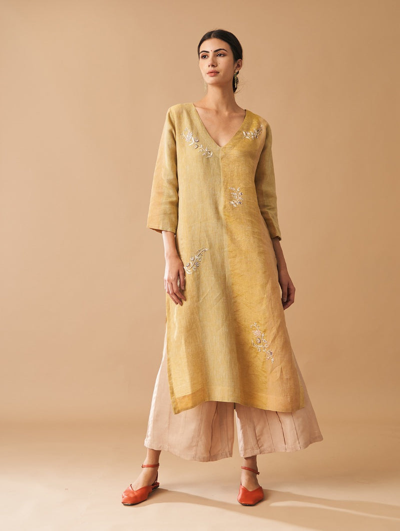 Fara V-Neck Embroidered Kurta