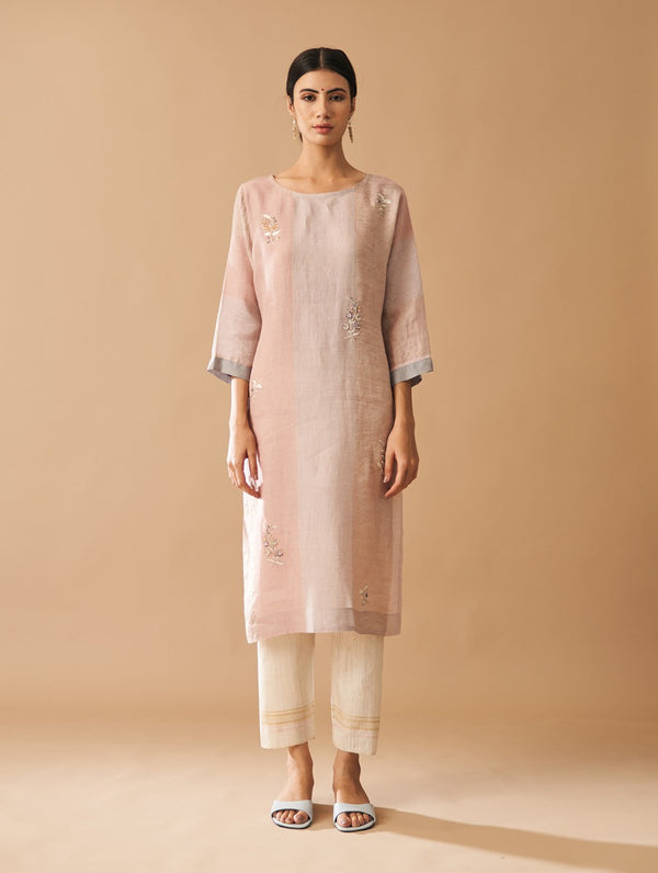 Mehsa Embroidered Kurta