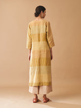 Fara V-Neck Embroidered Kurta