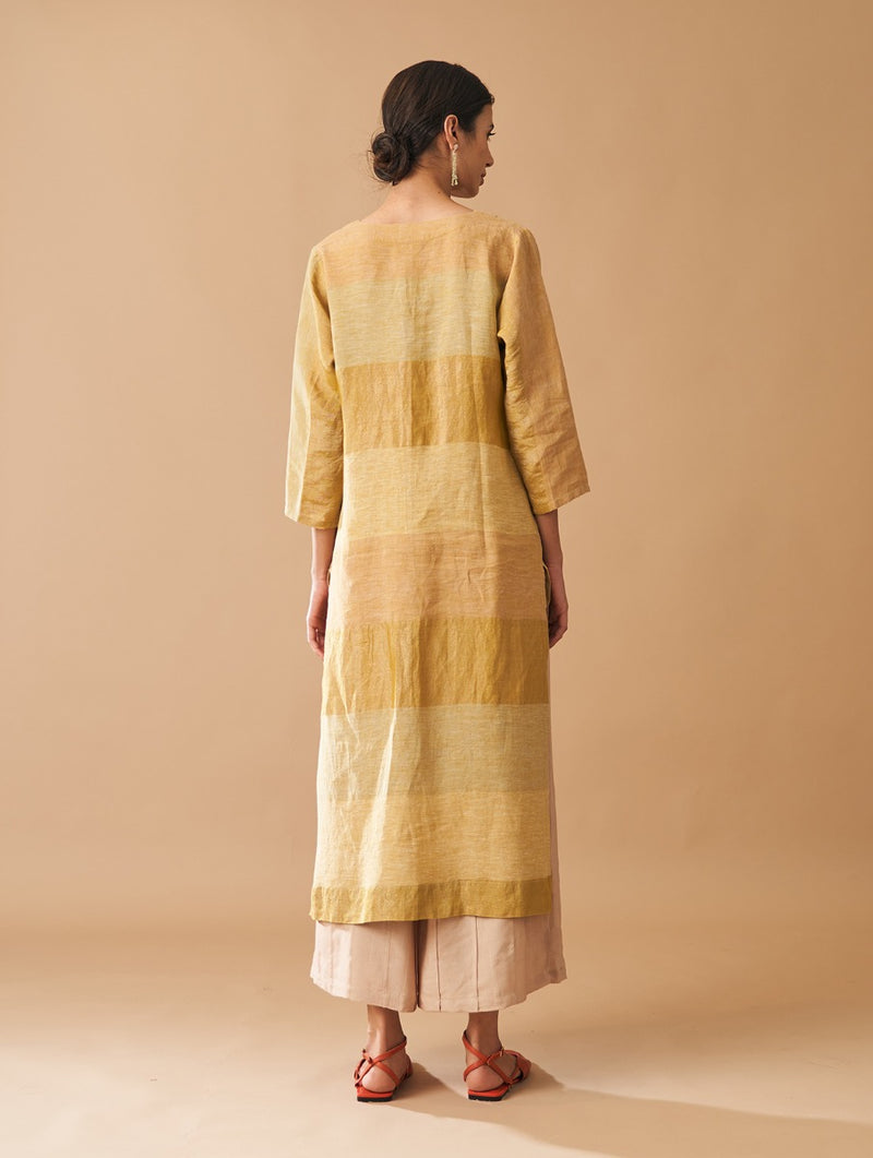 Fara V-Neck Embroidered Kurta