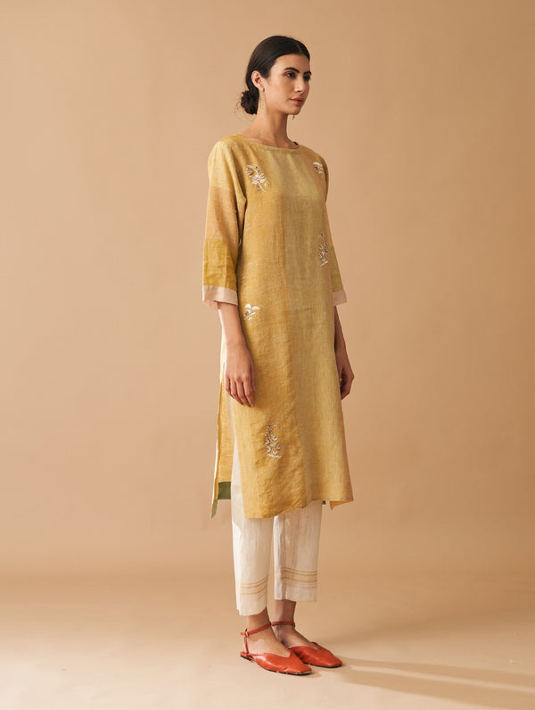 Mehsa Embroidered Kurta