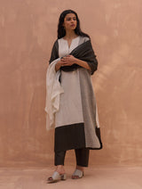 Mila Color-Blocked Linen Kurta Set - Charcoal