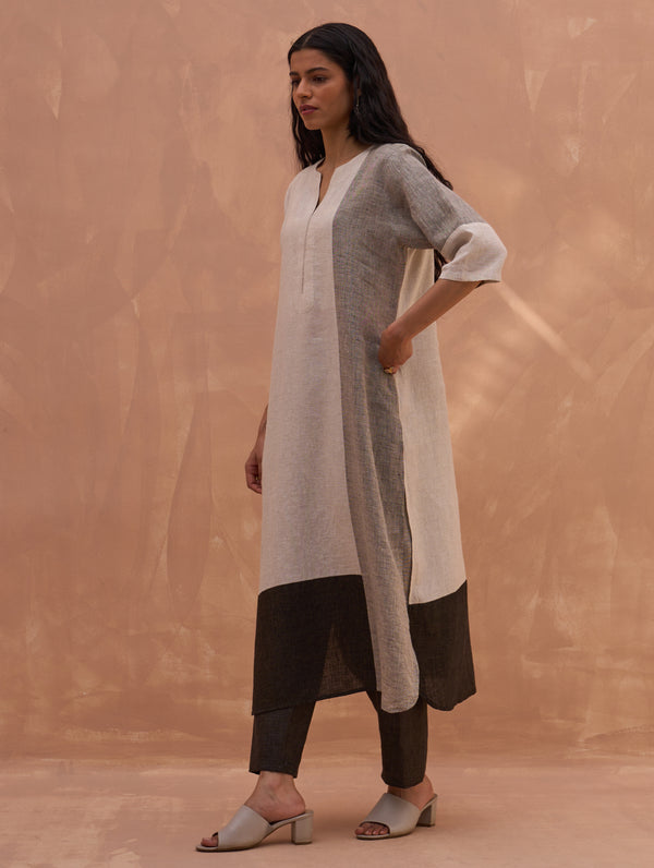 Mila Color-Blocked Linen Kurta - Charcoal