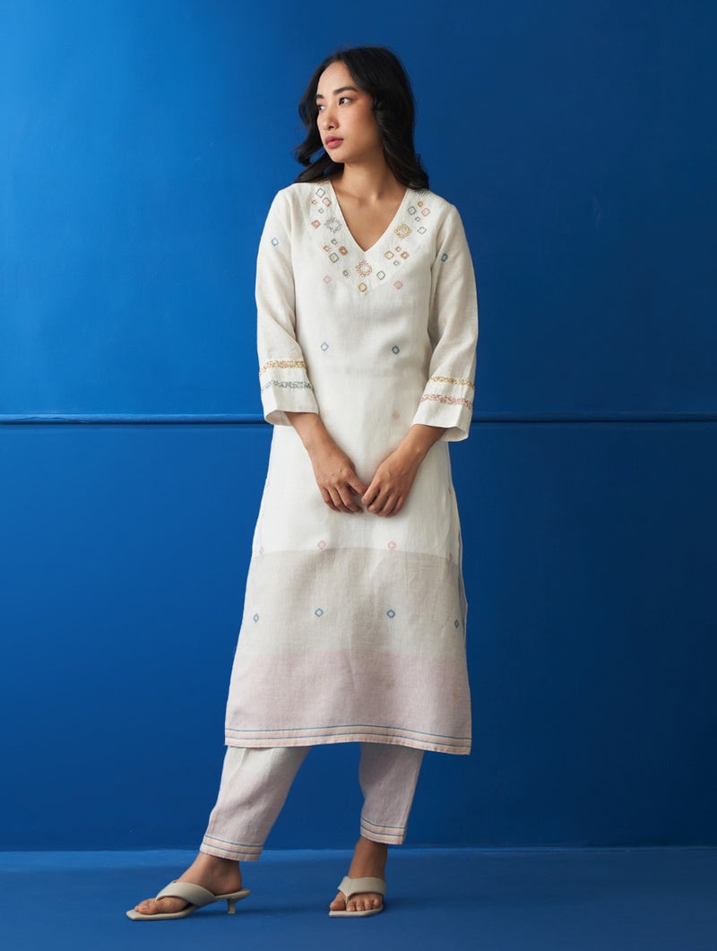 Ginka Hand-Embroidered Jamdani Kurta Set
