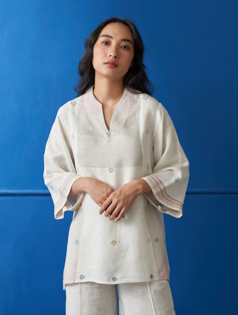Lee Hand-Embroidered Jamdani Co-ord Set