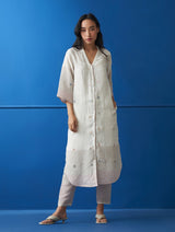 Junyo Hand-Embroidered Jamdani Kurta